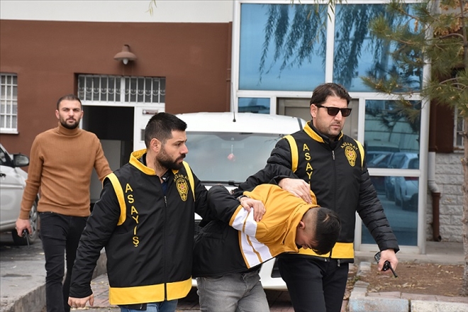 Hırsızlık Şüphelileri Tutuklandı