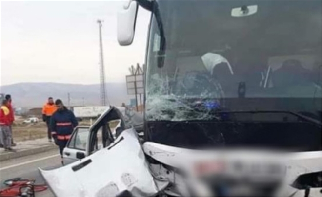 Trafik Kazası 1 kişi  yaşamını yitirdi. 