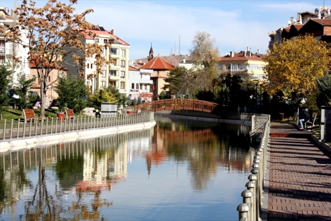 VATANDAŞLAR HİZMET İSTİYOR