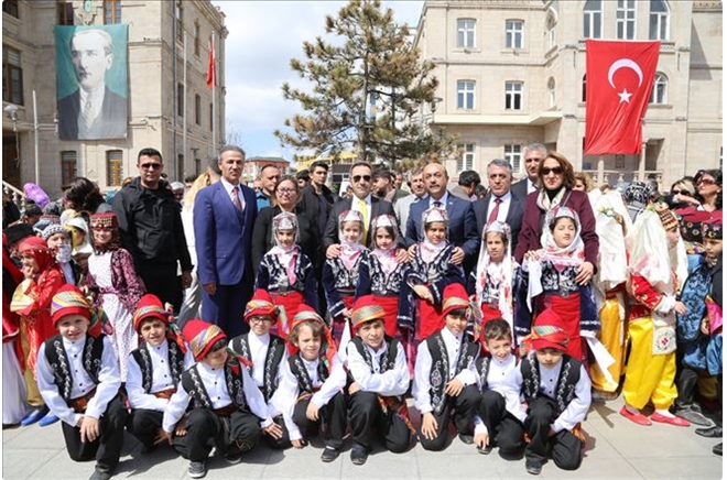 23 Nisan Ulusal Egemenlik ve Çocuk Bayramı Kutlandı