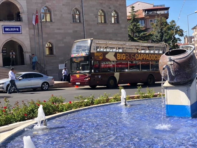   Komşumuzda Turistik Turlar Yapan Big Bus 