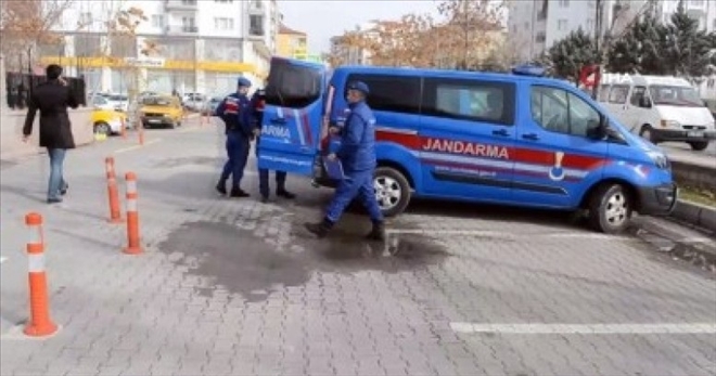 Kahvede Otururken Vuruldu