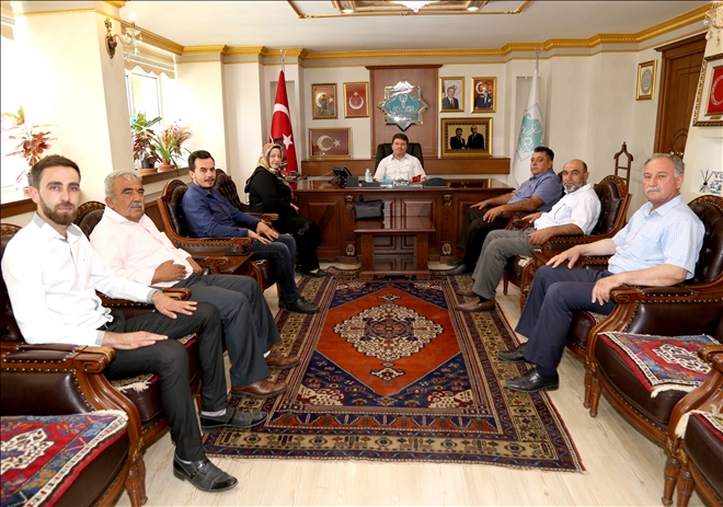 İL GENEL MECLİS ÜYELERİNDEN BELEDİYE BAŞKANI EVREN DİNÇER´E ZİYARET 