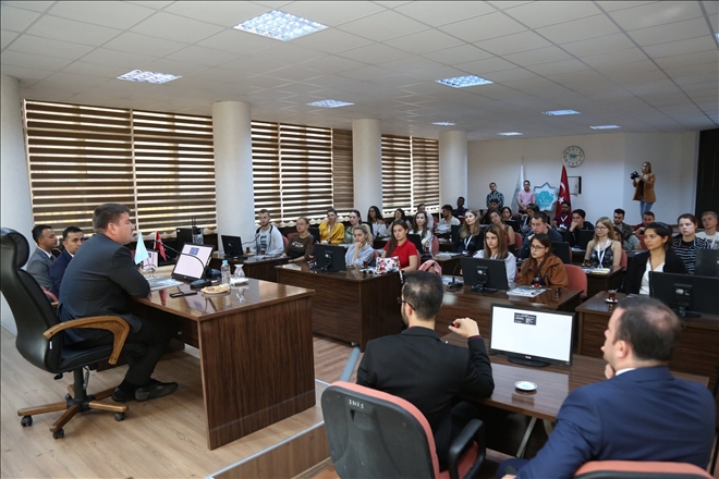 BELEDİYE BAŞKANI EVREN DİNÇER; ?HER ZAMAN GENÇLERİMİZİN YANINDAYIZ?