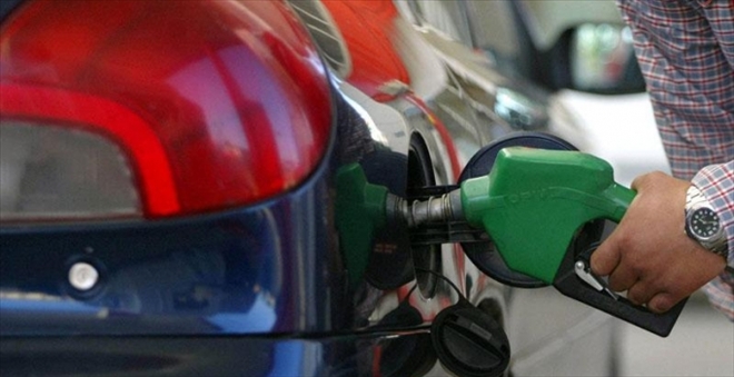 Benzine ve motorine gece yarısı zammı