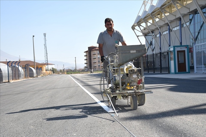 DAĞILGAN STADYUMUNDA AKSARAY BELEDİYESİNİN ÇALIŞMALARI DEVAM EDİYOR 