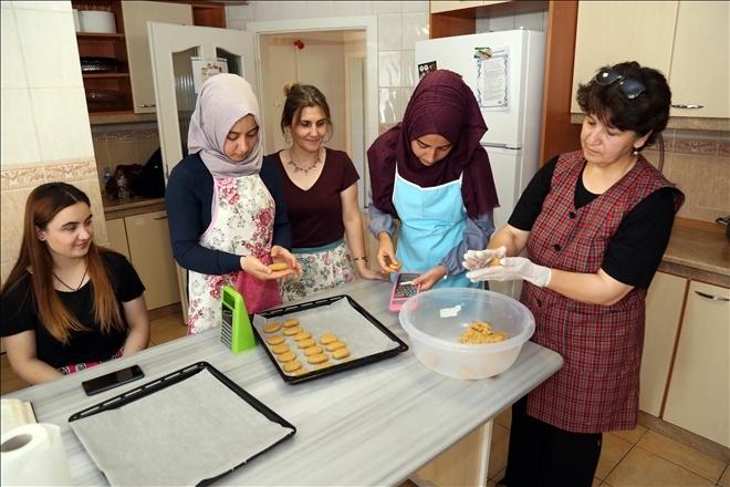 Belediyenin AKMEK kursları ile yeni bir meslek kazanma zamanı