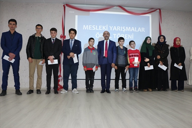 İmam Hatipliler Yarıştı