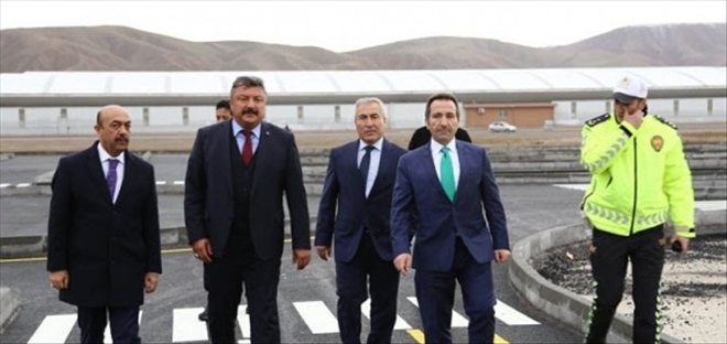TRAFİK BİLİNCİ KÜÇÜK YAŞTA VERİLECEK