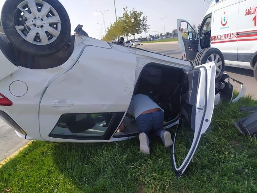 AKSARAY OTOGAR YOLUNDA KAZA  2 YARALI