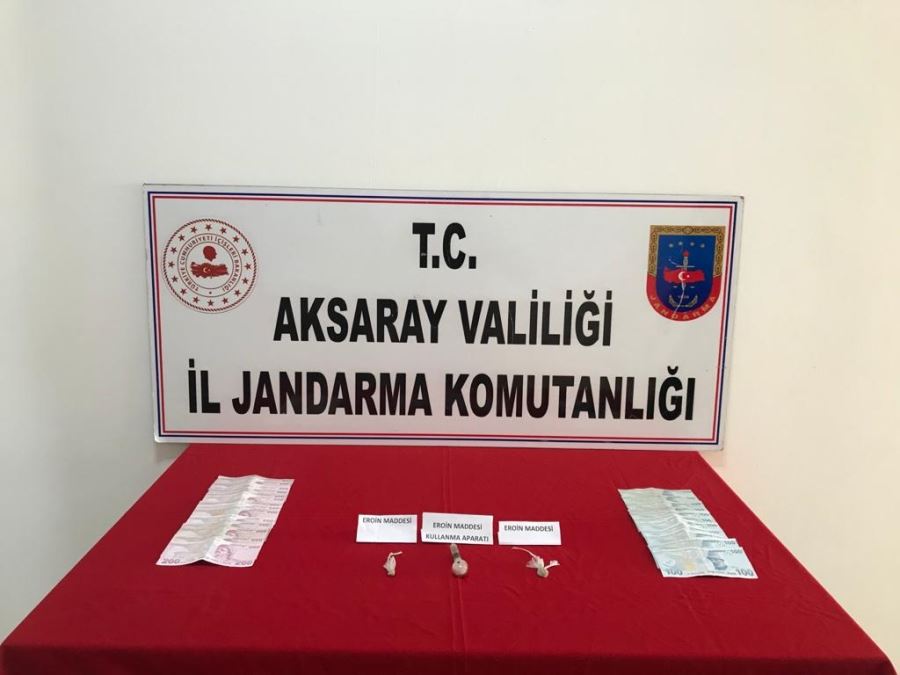 AKSARAY-ESKİLDE UYUŞTURUCU TACİRİ ŞÜPHELİLERİ YAKALANDI