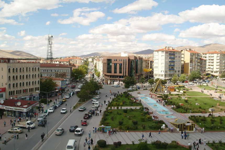 CORONAVİRÜSDE AKSARAY DÜŞÜŞDE KIRŞEHİR TIRMANIŞTA