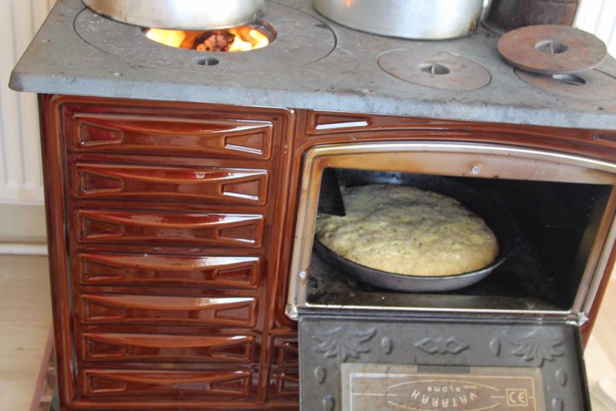 AKSARAYDA HAVALARIN SOĞUMASIYLA SOBA SATIŞLARINDA HAREKETLİLİK