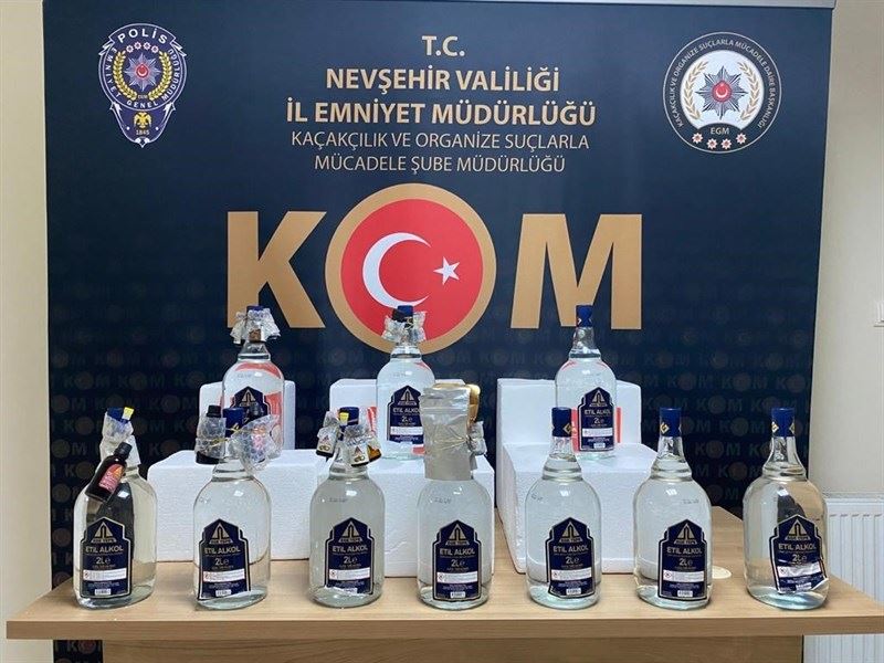 NEVŞEHİRDE KAÇAK İÇKİ YAKALANDI.