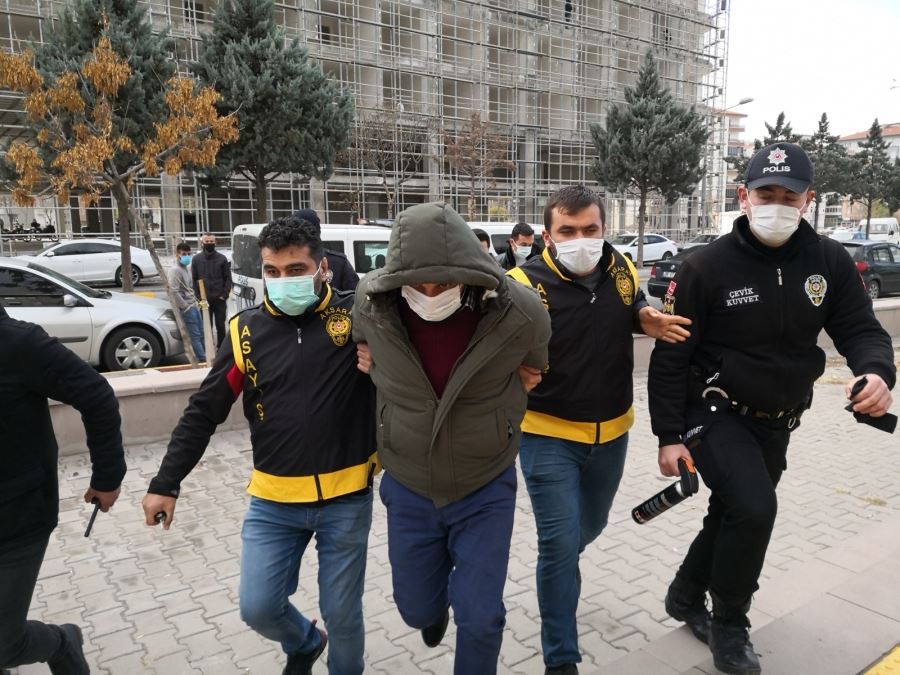 AKSARAYDA KÜÇÜK ÇOCUĞU VURAN MAGANDA TUTUKLANDI !