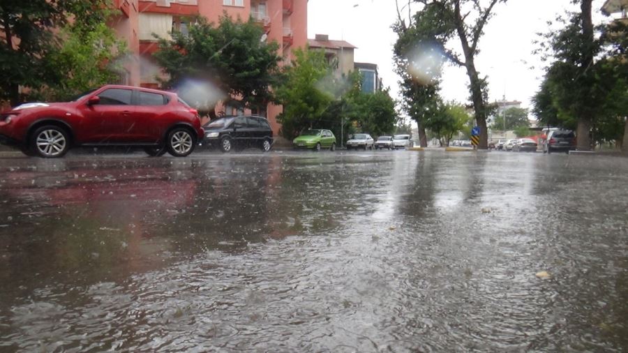 Aksarayda   Şiddetli Yağmur 