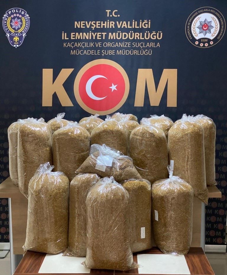 KOMŞUMUZDA KAÇAK TÜTÜN ELE GEÇİRİLDİ