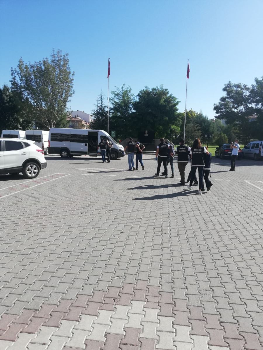 AKSARAY FATİH MAHALLESİNDE NEFES KESEN UYUŞTURUCU OPERASYONU