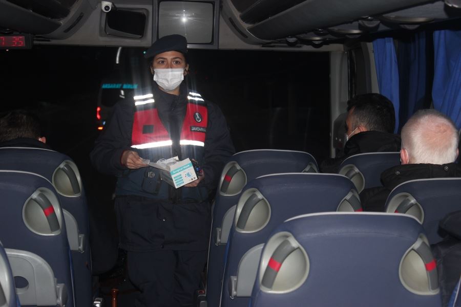 AKSARAY JANDARMASINDAN SERVİS ARAÇLARINDA DENETİM !