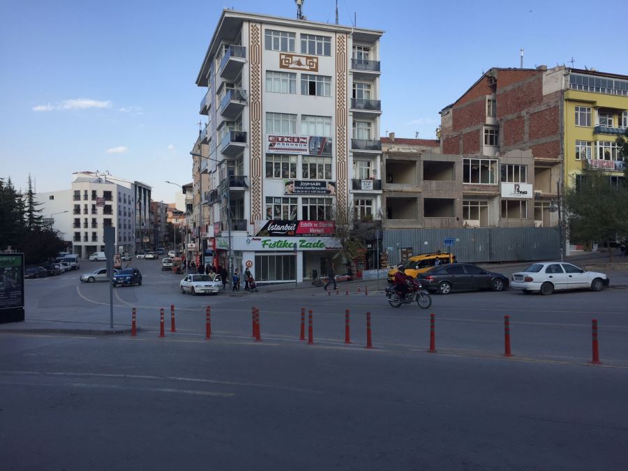 AKSARAYDA ÇOK DUBALI YOL VAR.!