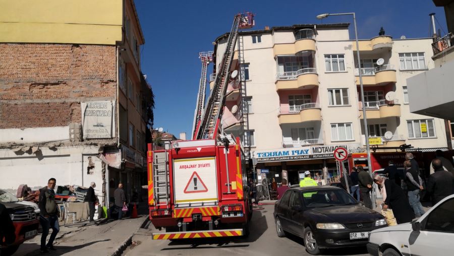 AKSARAY HACI HASANLI MAHALLESİNDE YANGIN.!