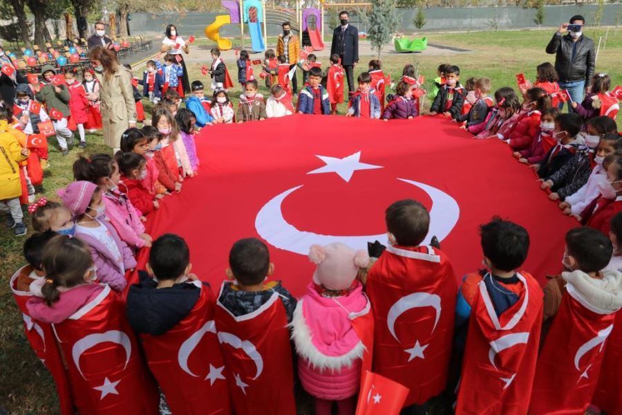 AKSARAY JANDARMASINA MİNİK ÖĞRENCİLERDEN ZİYARET.!