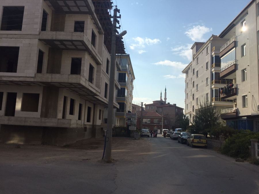 AKSARAYDA BAZI MAHALLELER BAKIMSIZ.!