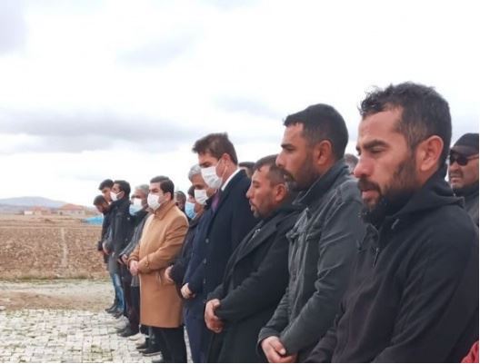 AKSARAYLI GENÇ KIZ TRAFİK KAZASINDA HAYATINI KAYBETTİ.!