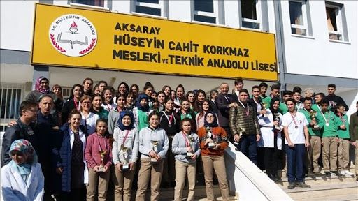 LİSELERDE 