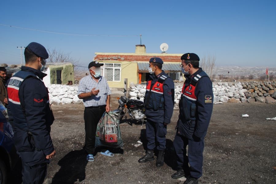 AKSARAY JANDARMASINDAN YARDIM.