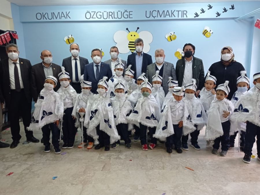 AKSARAYLI 20 YETİM ÇOCUK ERKEKLİĞE İLK ADIMLARINI ATTILAR.