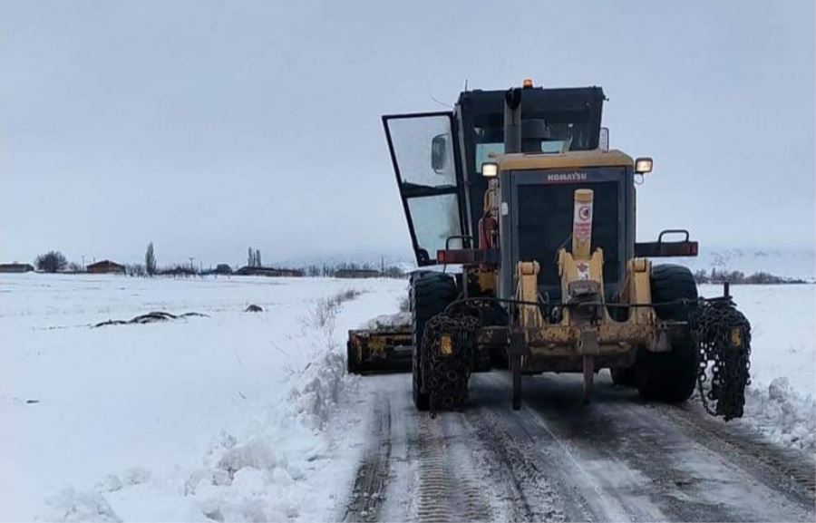 AKSARAY’DA KÖY YOLLARI TRAFİĞE AÇILDI