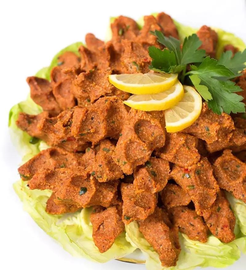 AKSARAYDA RAMAZANDA ÇİĞ KÖFTE SATIŞI ARTTI.