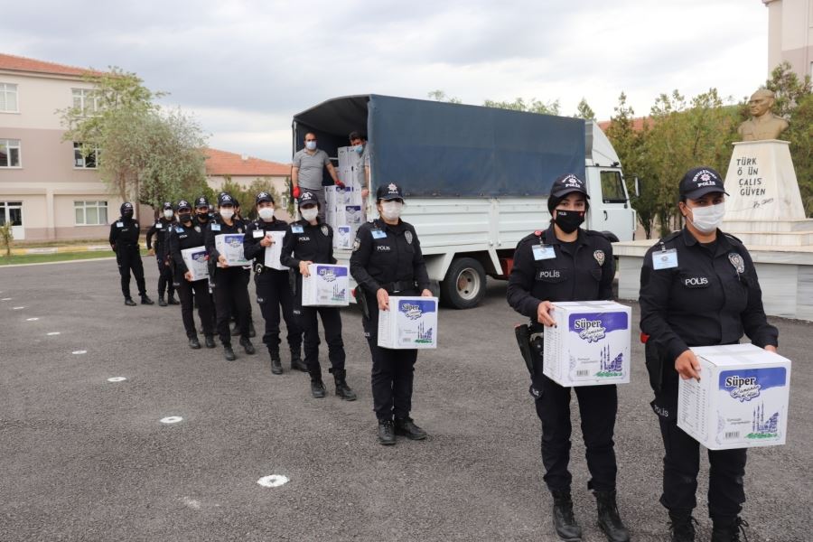 AKSARAY POLİS OKULU ÖĞRENCİLERİNDEN ANLAMLI YARDIM !