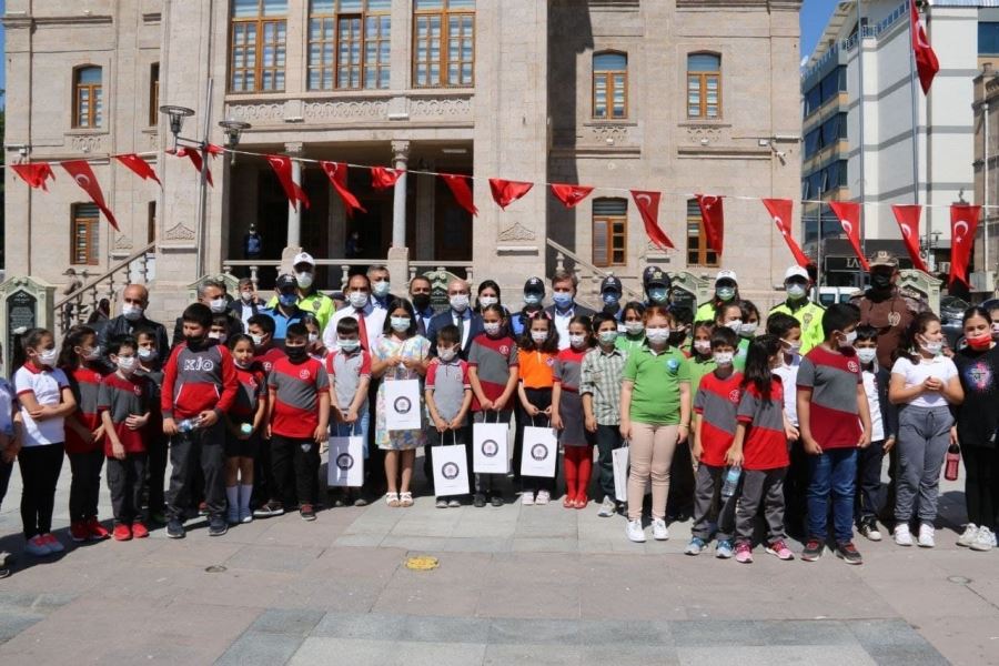 Aksarayda  Yapılan Resim Yarışmasının Ödül Töreni Gerçekleştirildi.  