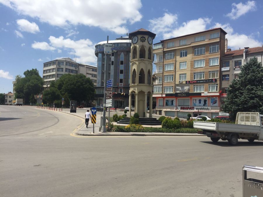 AKSARAYDA ÖNEMLİ EKSİKLİLER VAR.! KATMADEĞERİ OLMAYIP HALA ADAYLIĞI DÜŞÜNÜYORLAR.