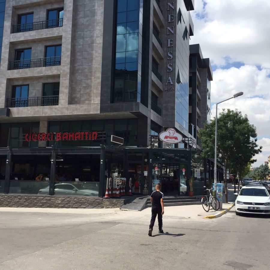 AKSARAY CAFELER CADDESİNİN ESKİ TADI YOK.!
