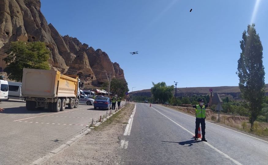 AKSARAY JANDARMASINDAN  SELİMEDE DRONLU DENETİM