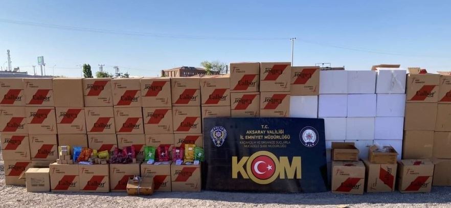 AKSARAYDA KAÇAK MAKARON VE TÜTÜN ELE GEÇİRİLDİ.!