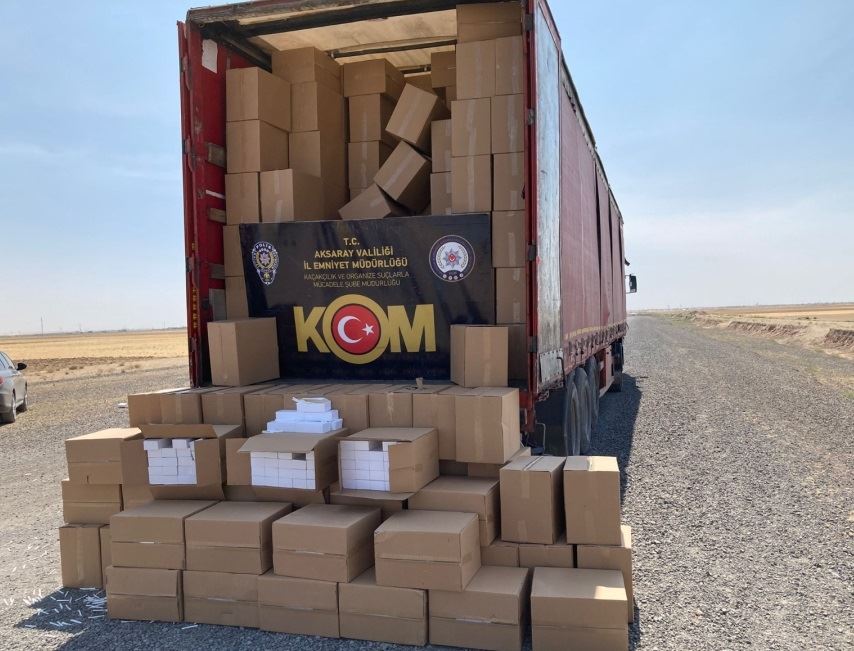 AKSARAYDA  1.300 KOLİ  MAKARON ELE GEÇİRİLDİ.!