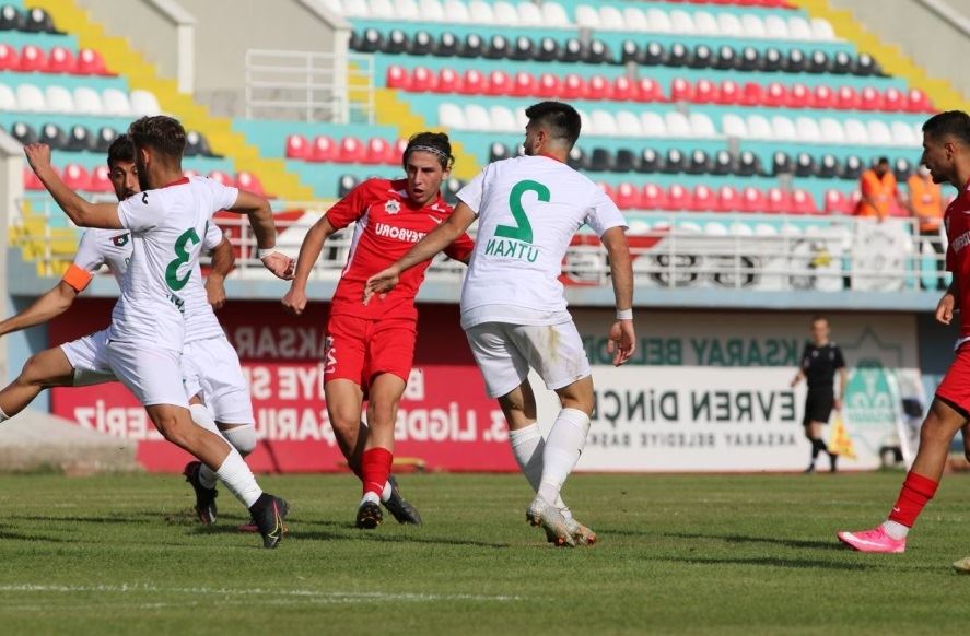 AKSARAYSPOR 3 BAYRAMPAŞASPOR 0