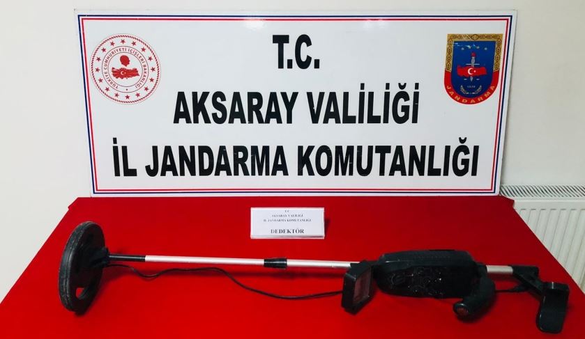 AKSARAYDA DEFİNE AVCILIĞI YAPAN 3 KİŞİ YAKALANDI.!