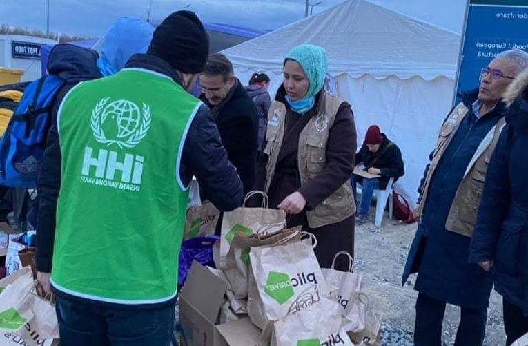 AKSARAY İHH DAN UKRANYADAKİ MAĞDURLARA İNSANİ YARDIM.!