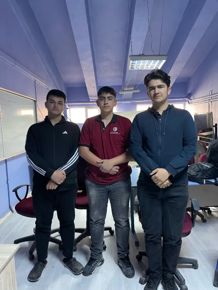 ÖĞRENCİLER MERCEDESDE ÇALIŞMAK İSTİYORLAR!!!